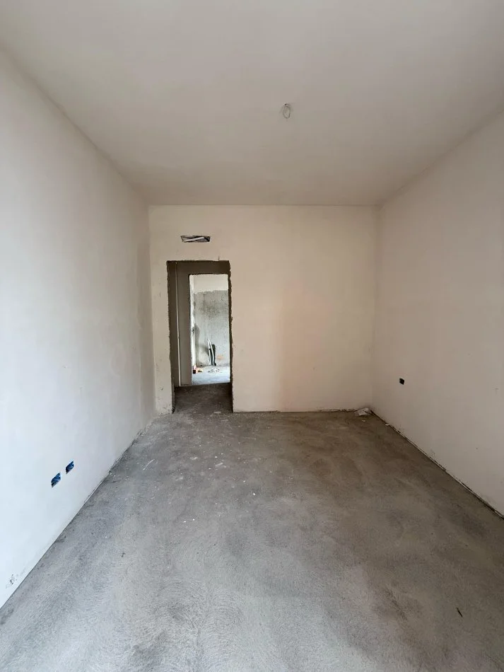 Shqiperi, shitet apartament 2+1+Ballkon Kati 5, 129 m² 345.000 € (Kompleksi Delijorgji, Rruga e Kavajes)