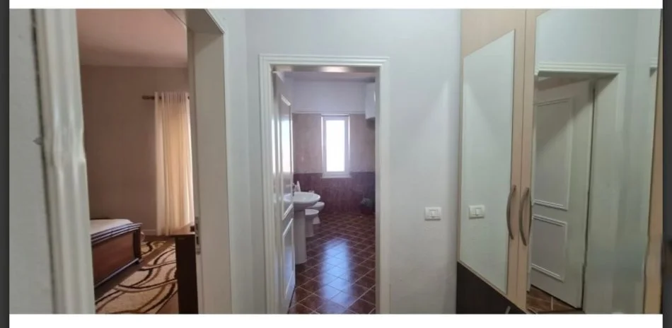Tirane, shitet apartament 2+1+Ballkon Kati 5, 110 m² 160.000 € (Qytet Studenti)