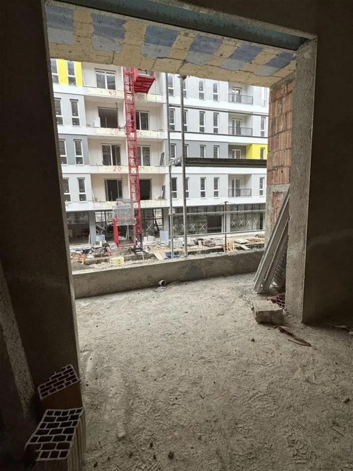 Tirane, shitet apartament 2+1+Ballkon Kati 2, 105 m² 106.090 € (Univers City)