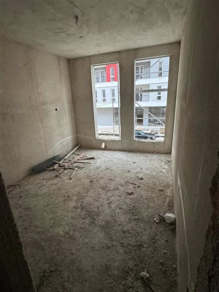 Tirane, shitet apartament 2+1+Ballkon Kati 2, 105 m² 106.090 € (Univers City)