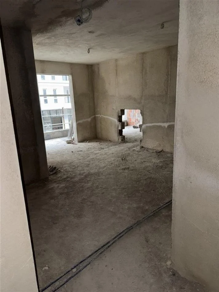 Tirane, shitet apartament 2+1+Ballkon Kati 2, 105 m² 106.090 € (Univers City)