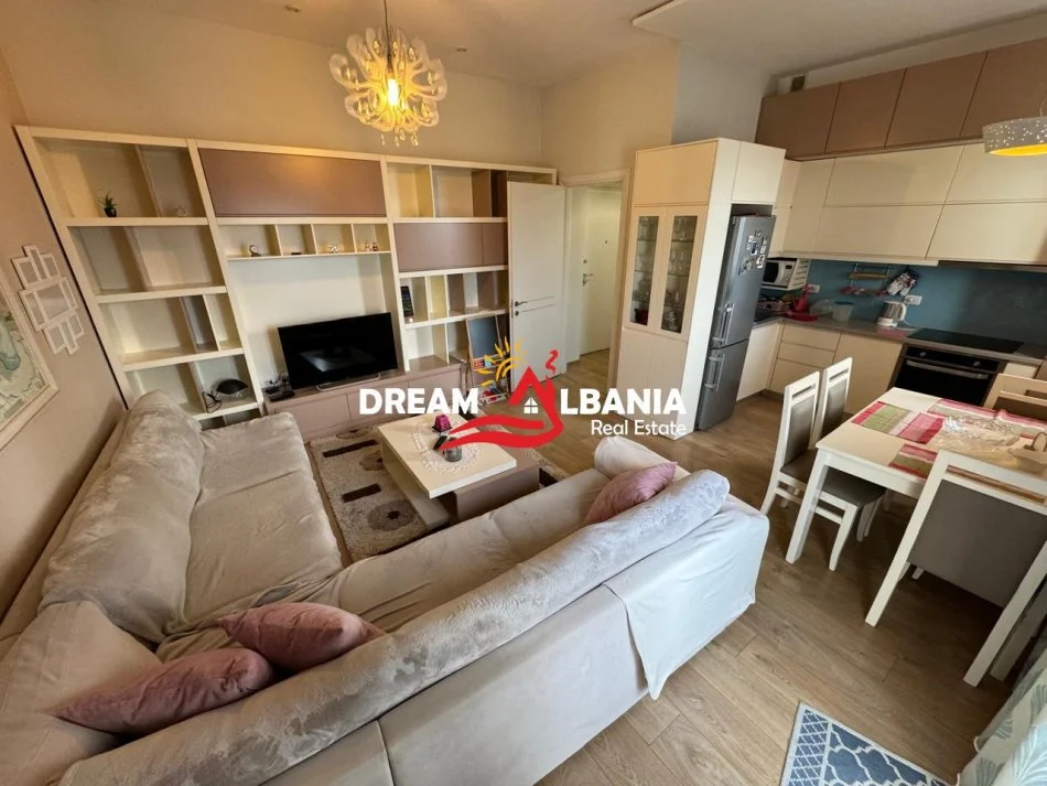 Tirane, shitet apartament 2+1+Ballkon Kati 2, 89 m² 195.000 € (Tek 21 Dhjetori, Kompleksi Magnet - ID 41211932)