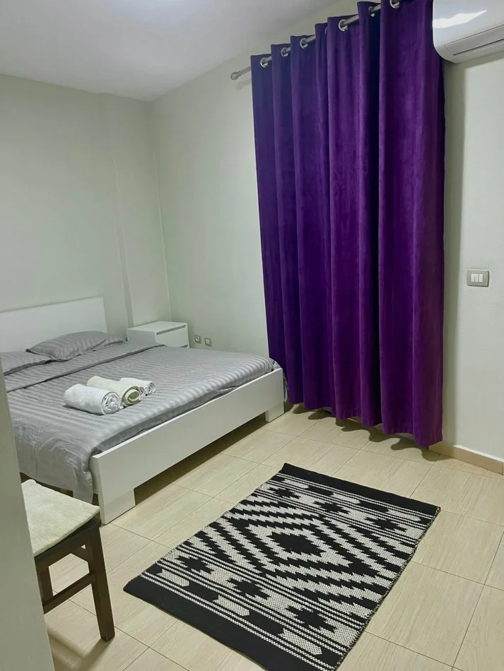 Tirane, jepet me qera apartament 1+1 Kati 1, 65 m² 550 € (Prokuroria e Tiranës)