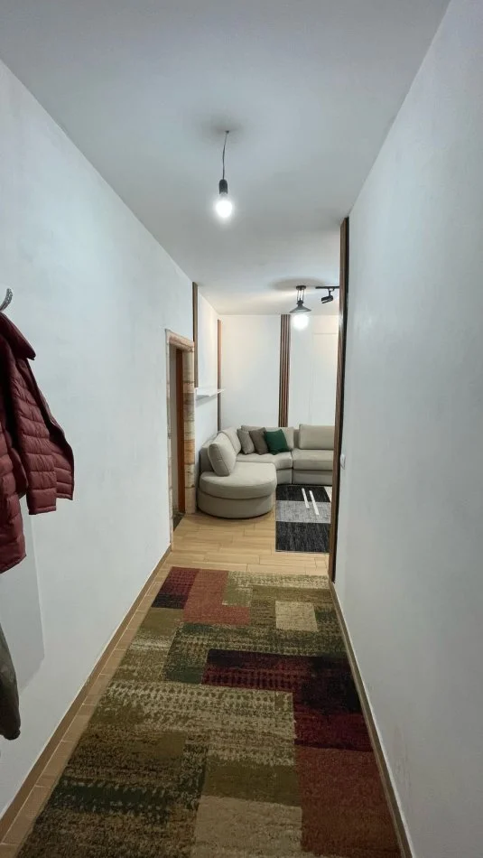 Durres, shitet apartament 1+1+Ballkon Kati 1, 59 m² 80.000 € (Stacioni i Trenit)