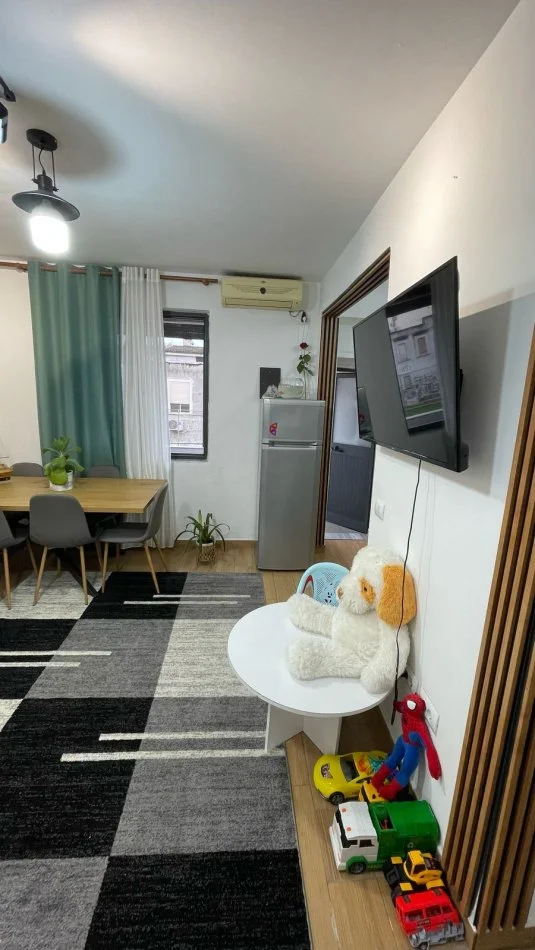 Durres, shitet apartament 1+1+Ballkon Kati 1, 59 m² 80.000 € (Stacioni i Trenit)