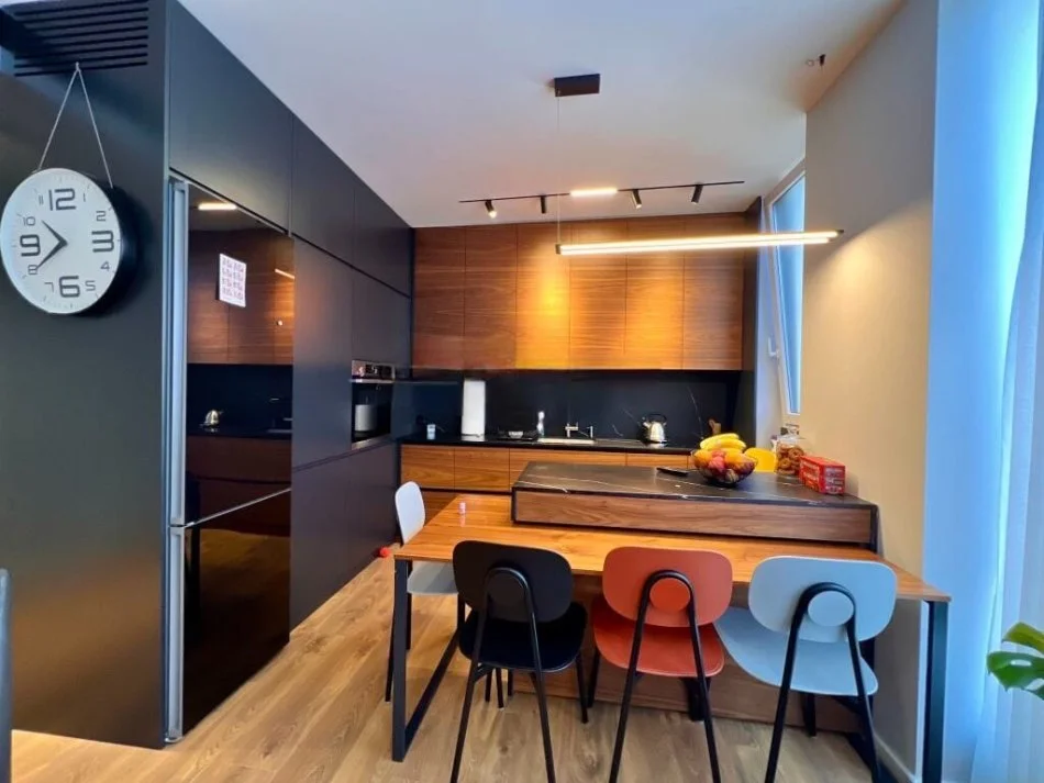 Tirane, shitet apartament 2+1+Ballkon Kati 5, 100 m² 255.000 € (Bulevardi i Ri)