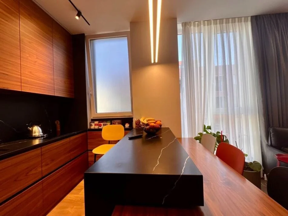 Tirane, shitet apartament 2+1+Ballkon Kati 5, 100 m² 255.000 € (Bulevardi i Ri)