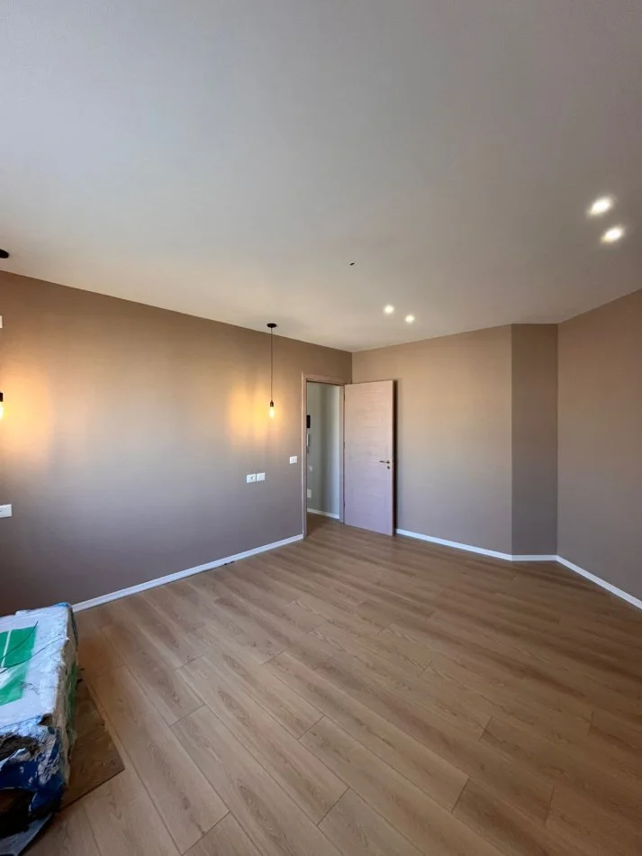 Durres, shitet apartament 1+1+Ballkon Kati 7, 67 m² 80.000 € (Rruga Pavaresia| Plepa)