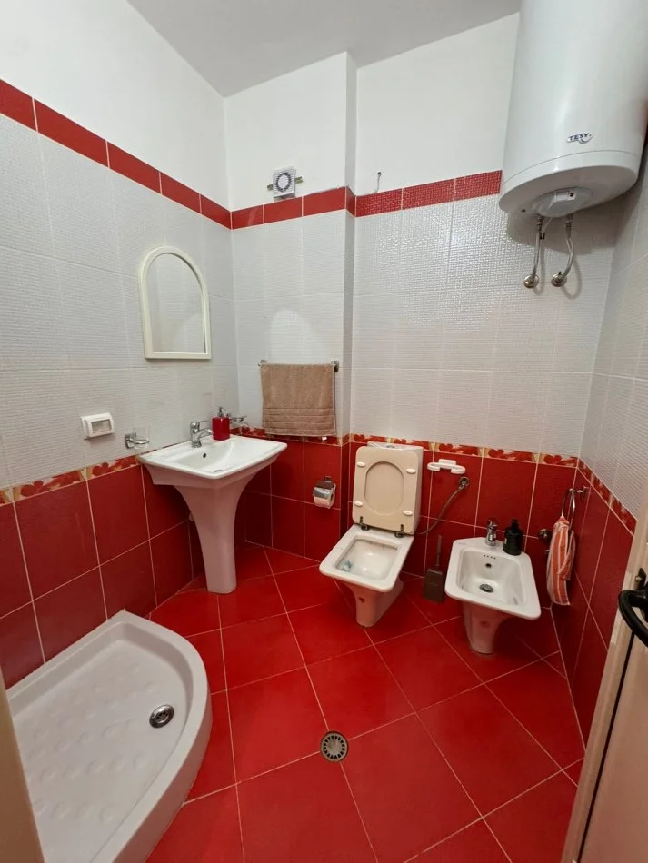 Durres, jepet me qera apartament+verande | Penthouse 2+1+Aneks+Ballkon Kati 10, 170 m² 500 € (Pranvera Durres)