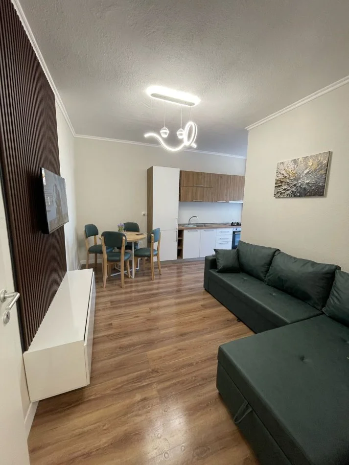 Durres, shitet apartament 2+1+Aneks+Ballkon Kati 6, 82 m² 111.000 € (Rruga Pavaresia)