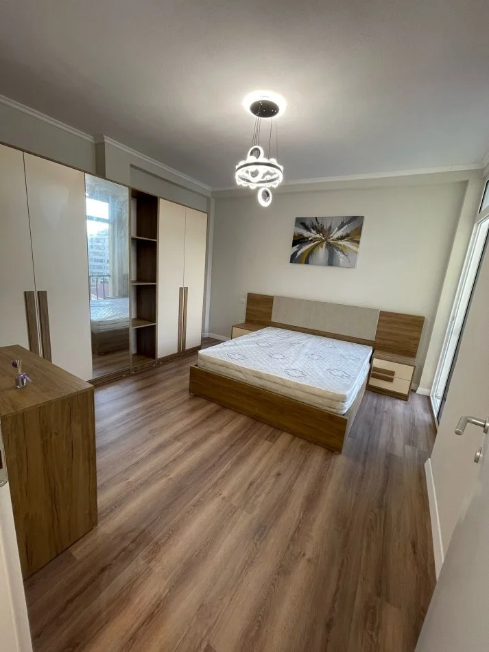 Durres, shitet apartament 2+1+Aneks+Ballkon Kati 6, 82 m² 111.000 € (Rruga Pavaresia)