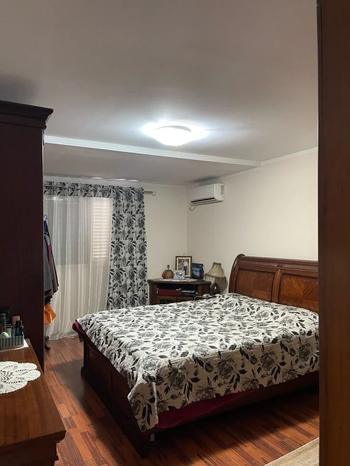 Tirane, shitet apartament 3+1+Ballkon Kati 4, 123 m² 219.000 € (kavajes)