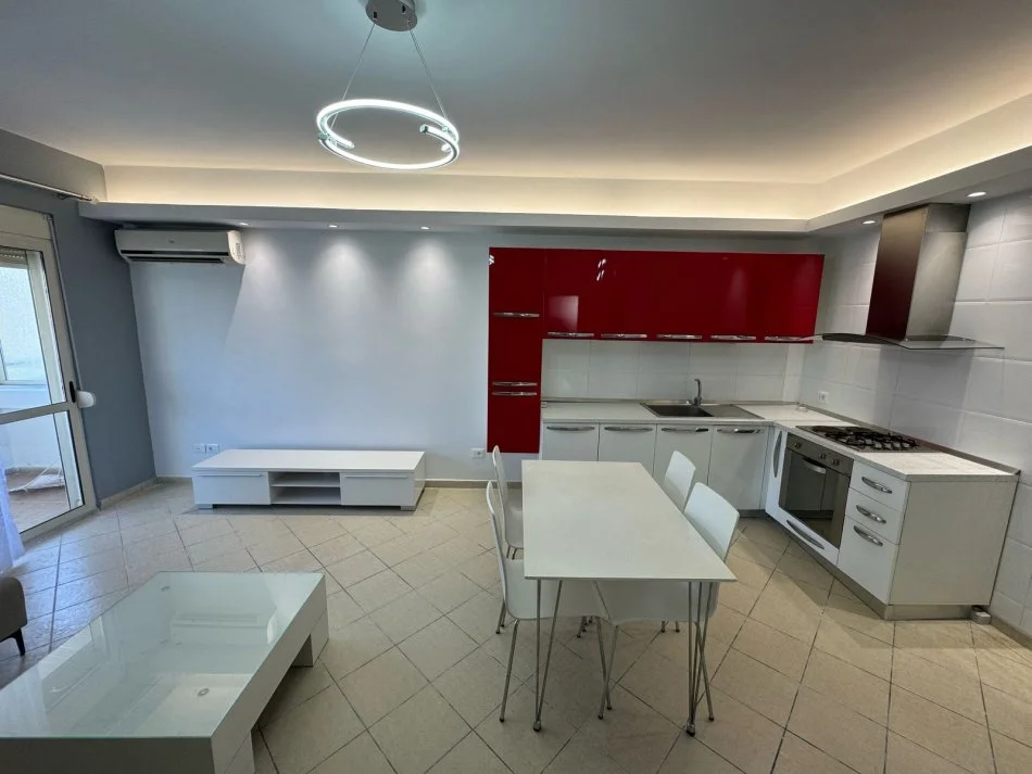 Durres, shitet apartament 1+1+Aneks+Ballkon Kati 3, 74 m² 145.000 € (Shkemb i Kavajes)