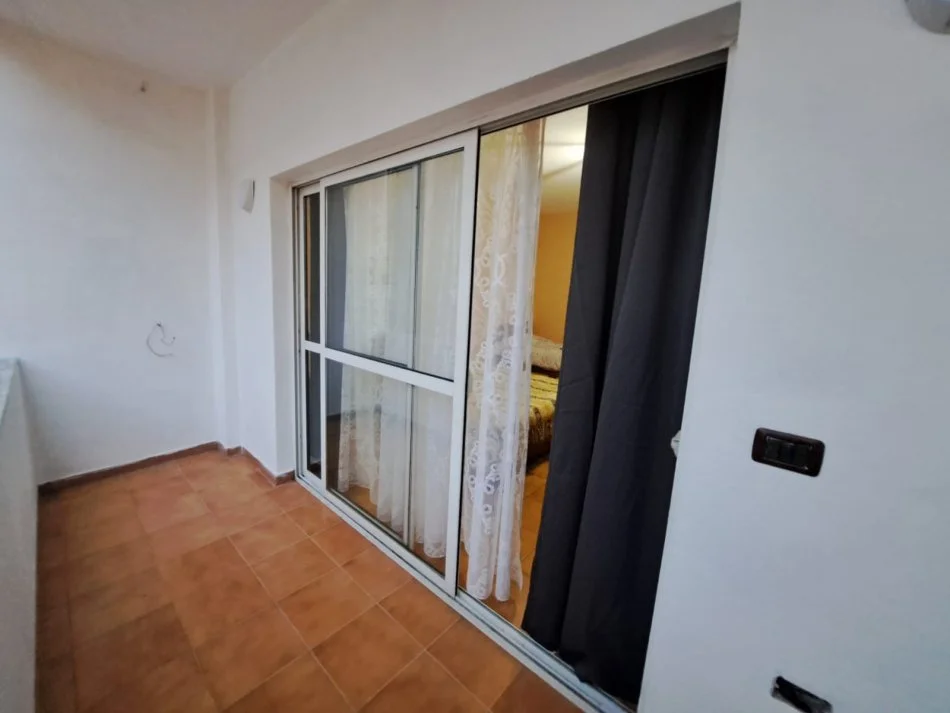 Tirane, jap me qera apartament 1+1 Kati 3, 62 m² 450 € (Myslym Shyri)