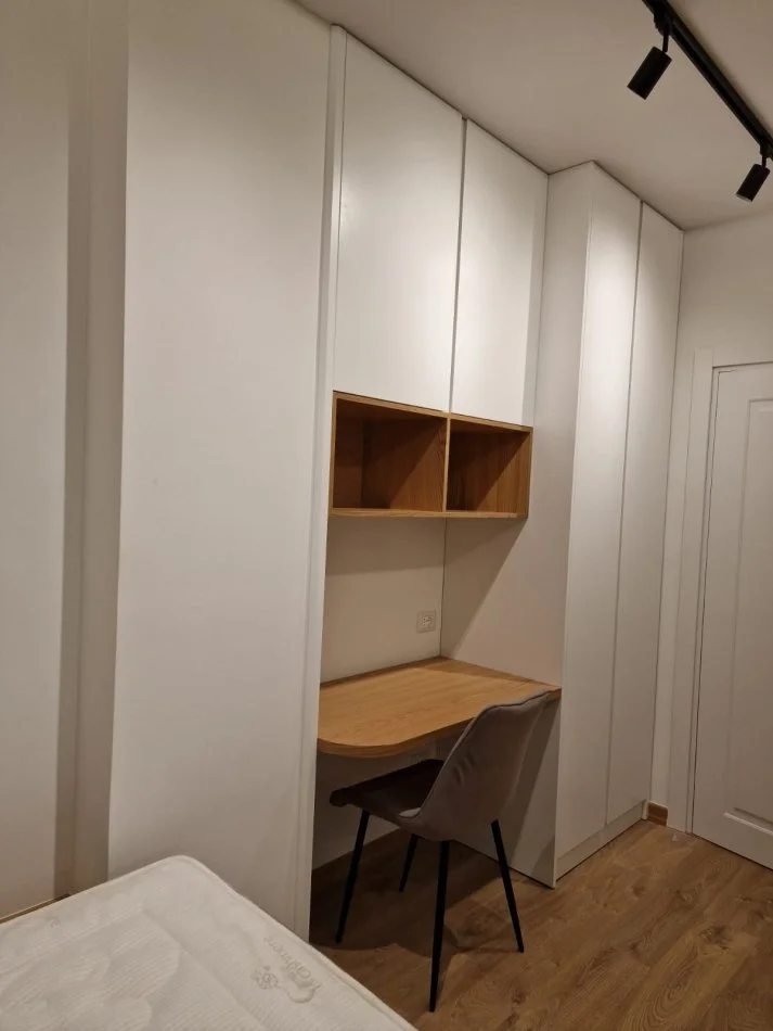 Tirane, jepet me qera apartament 2+1 Kati 2, (kopshti zoologjik)