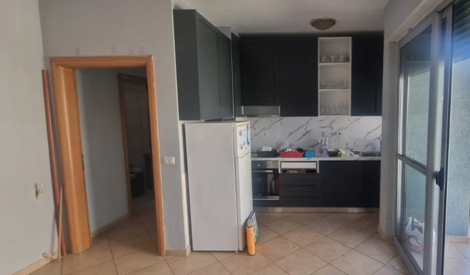 SHITET APARTAMENT 2+1 TE KOMUNA E PARISIT