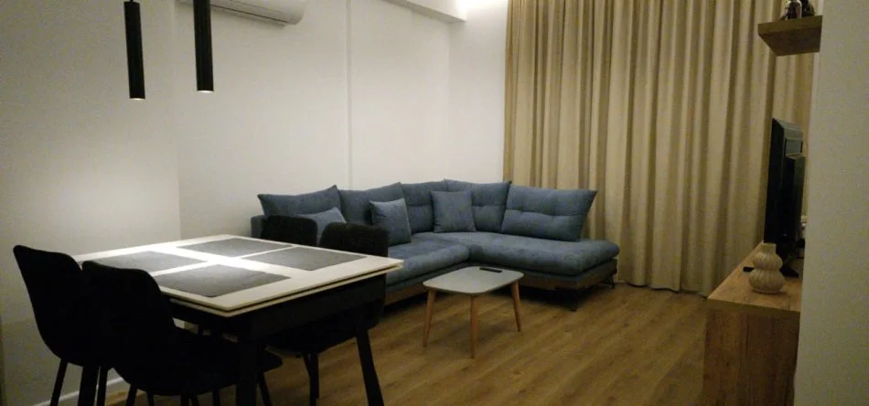 Tirane, jepet me qera apartament 1+1 Kati 6, 60 m² 450 € 