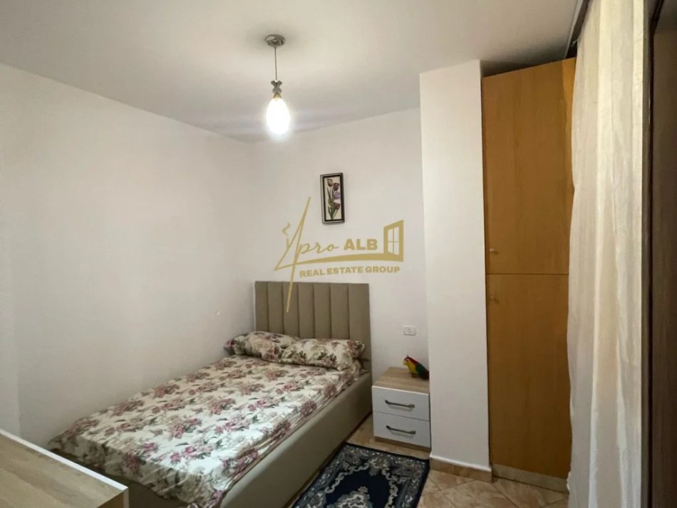 Tirane, jepet me qera apartament 2+1+Ballkon Kati 2, 75 m² 500 € (Don Bosko, Shkolla Qazim Turdiu)