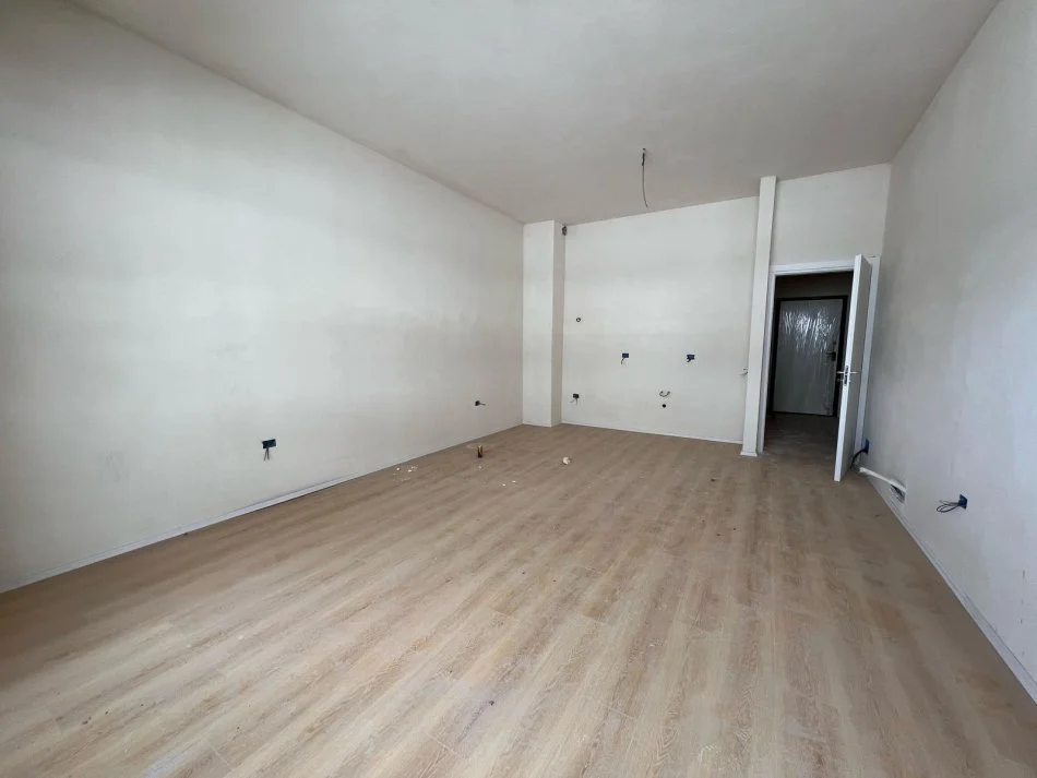 Tirane, shes apartament 2+1+Ballkon Kati 6, 111 m² 266.000 € (Bulevardi Gjergj Fishta, Vasil shanto)