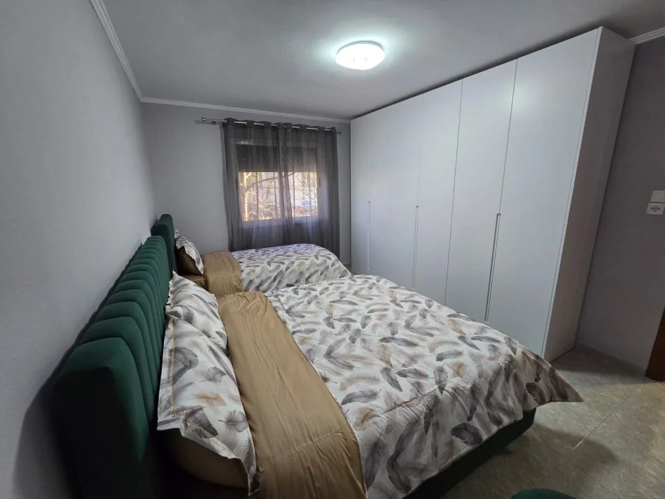 Tirane, jepet me qera apartament 1+1 Kati 2, 56 m² 600 € 