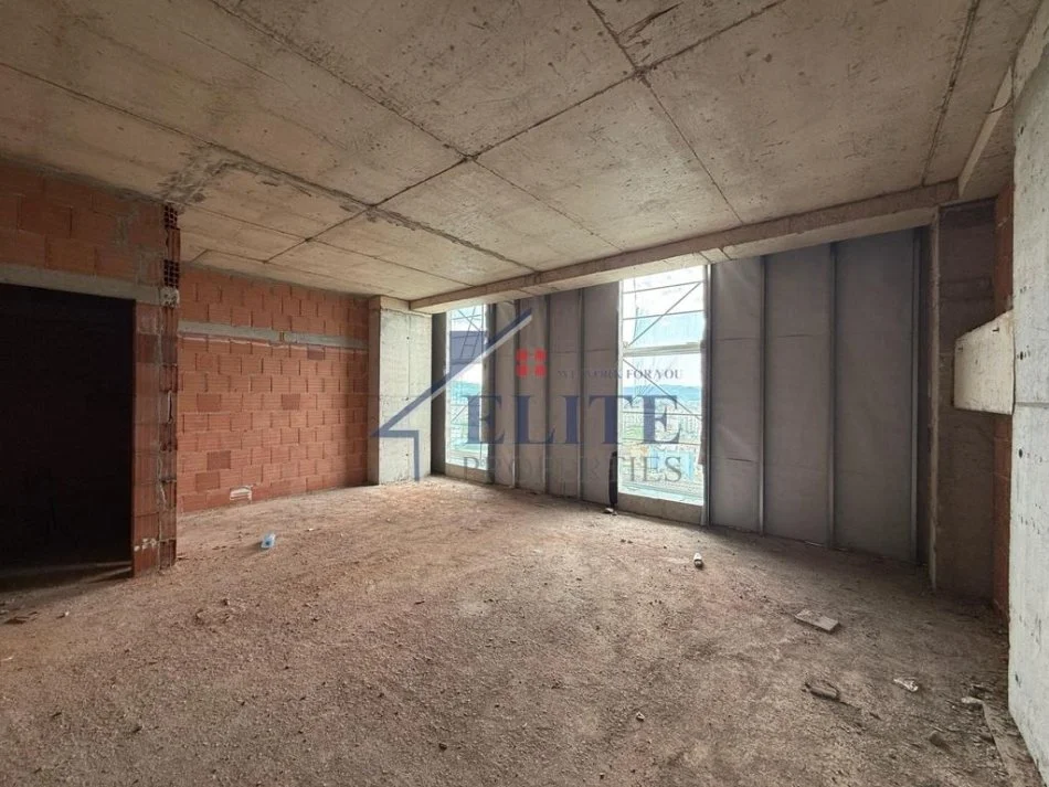 Tirane, shitet apartament 1+1+Ballkon Kati 16, 76 m² 250.000 € (ish ekspozita)