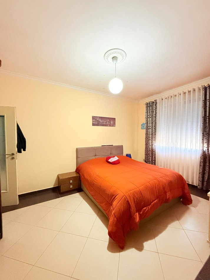 Tirane, shitet apartament 2+1+Ballkon Kati 7, 105 m² 125.000 € (Casa Italia, Tek Spitali Hygeia)