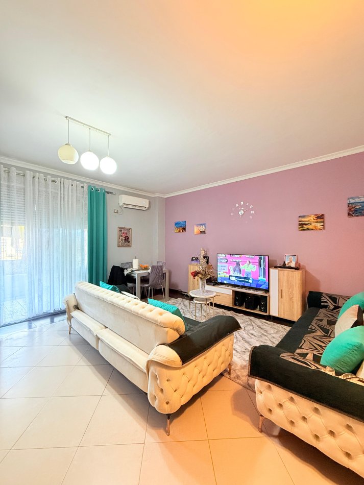 Tirane, shitet apartament 2+1+Ballkon Kati 7, 105 m² 125.000 € (Casa Italia, Tek Spitali Hygeia)