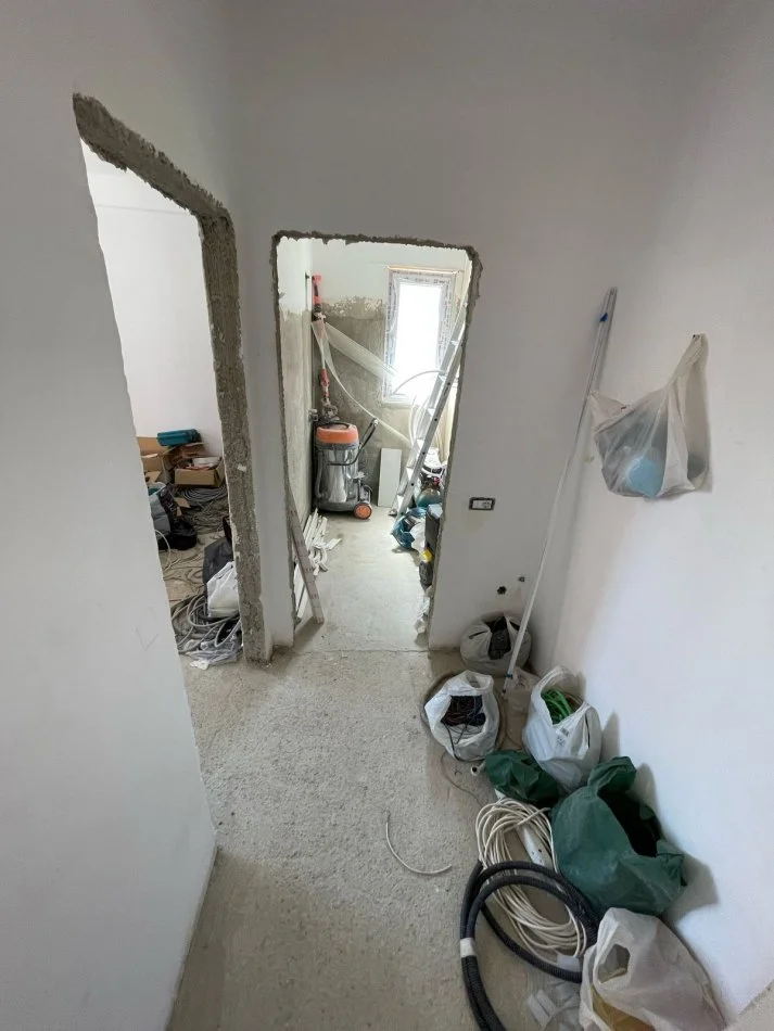 Tirane, shitet apartament 1+1+Ballkon Kati 2, 50 m² 80.000 € (Selit)