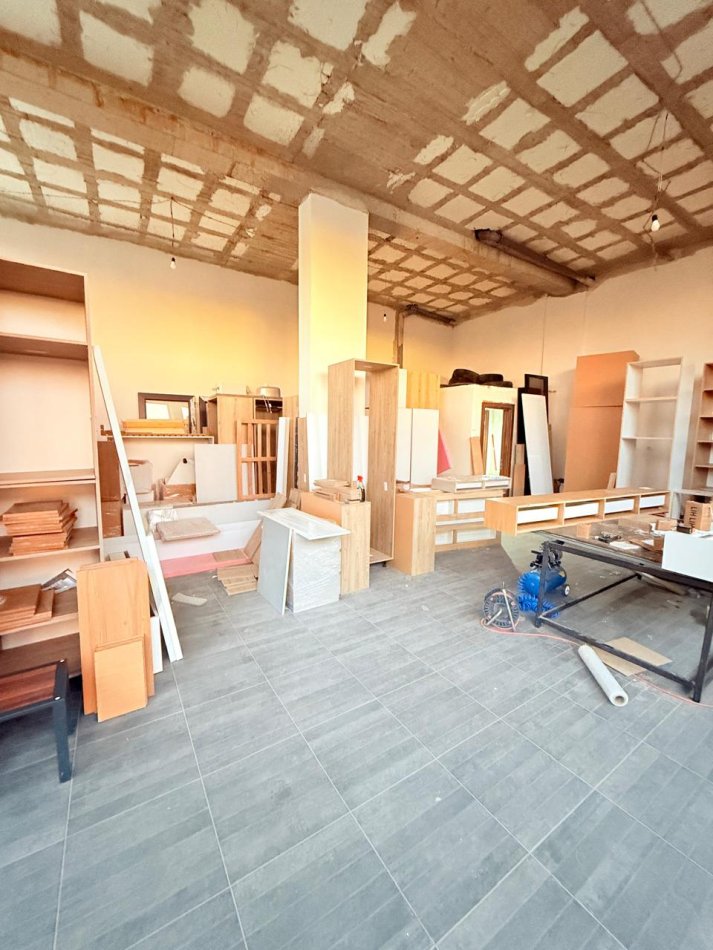 Tirane, jepet me qera dyqan Kati 1, 120 m² 500 € (Rruga Agon, Zona Ardeno)