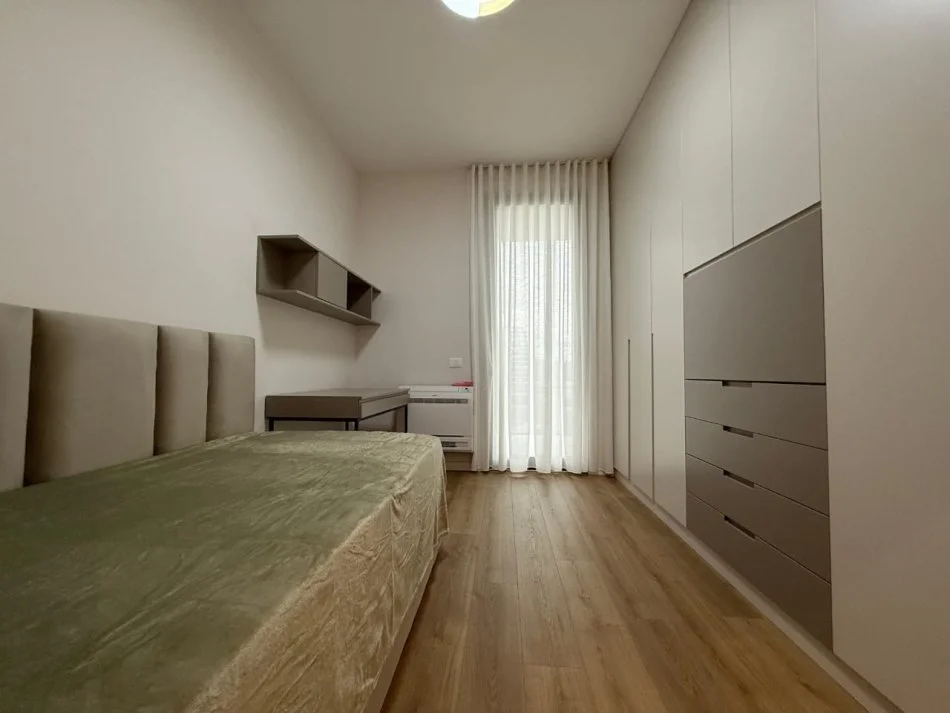 Tirane, jepet me qera apartament 2+1+Ballkon Kati 5, 105 m² (Altana Luxury Residence)