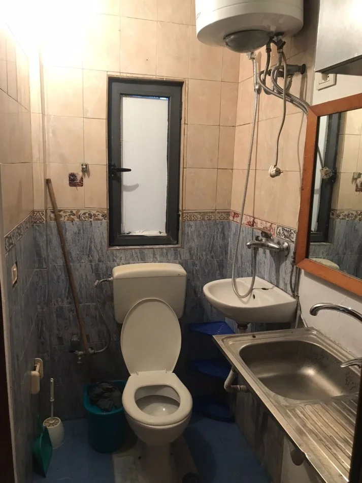 Tirane, jepet me qera garsonier 1+1 Kati 1, 25 m² 180 € 