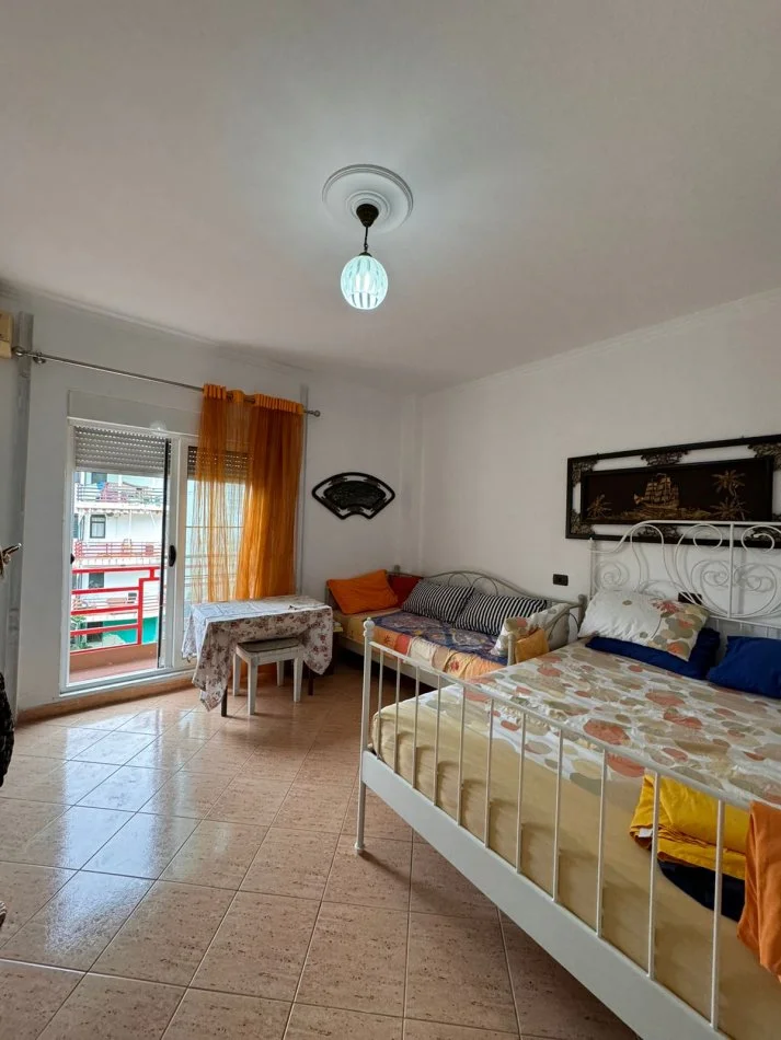 Golem, shitet garsonier 1+1 Kati 3, 33 m² 53.000 € (Golem)