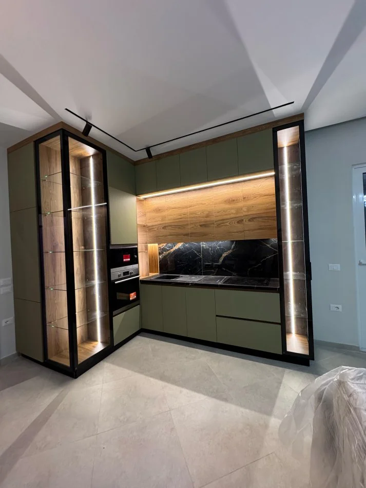 Tirane, jepet me qera Vile 2 Katshe , 200 m² 1.500 € (Rruga e Vilave)