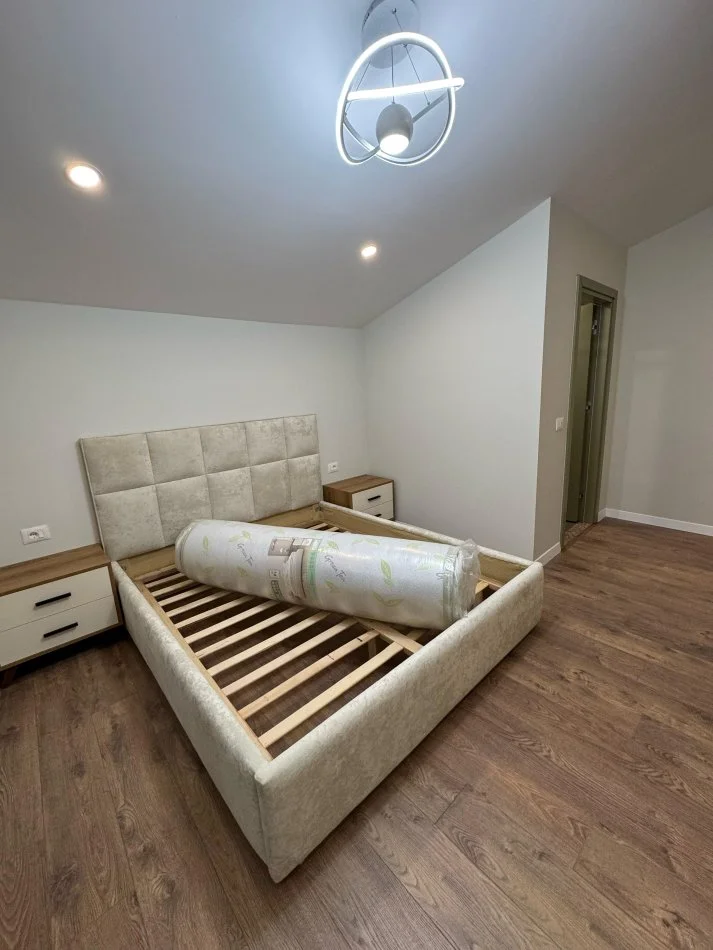 Tirane, jepet me qera Vile 2 Katshe , 200 m² 1.500 € (Rruga e Vilave)