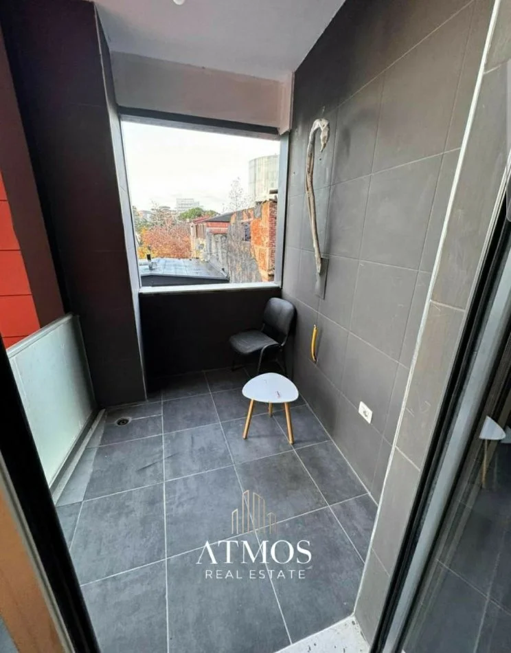 Tirane, jap me qera apartament Kati 3, 100 m² 850 € (Rruga George W Bush)