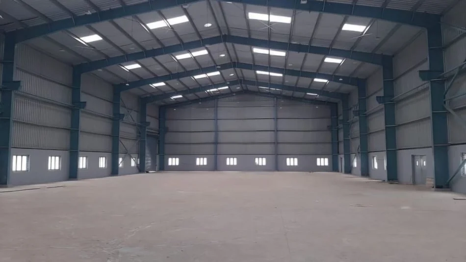 Tirane, jepet me qera magazine Kati 0, 1.000 m² 3.800 € (rruga ali pashe gucia)