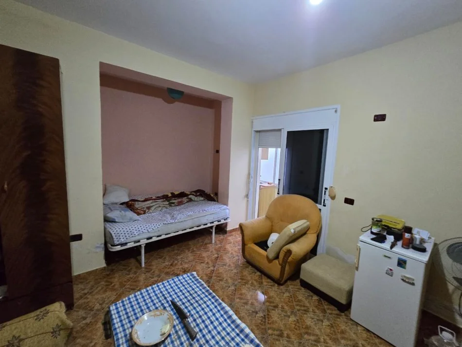 Vlore, shitet garsonier 1+1 , 44 m² 72.000 € (Lungomare)