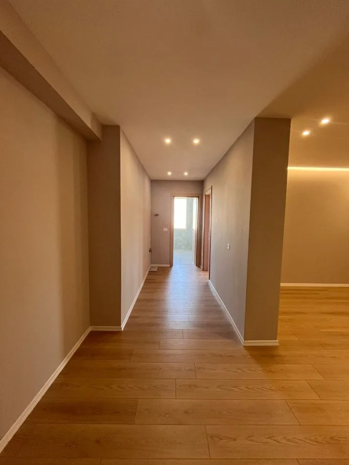 Durres, shitet apartament 1+1 Kati 7, 62 m² 75.000 € 