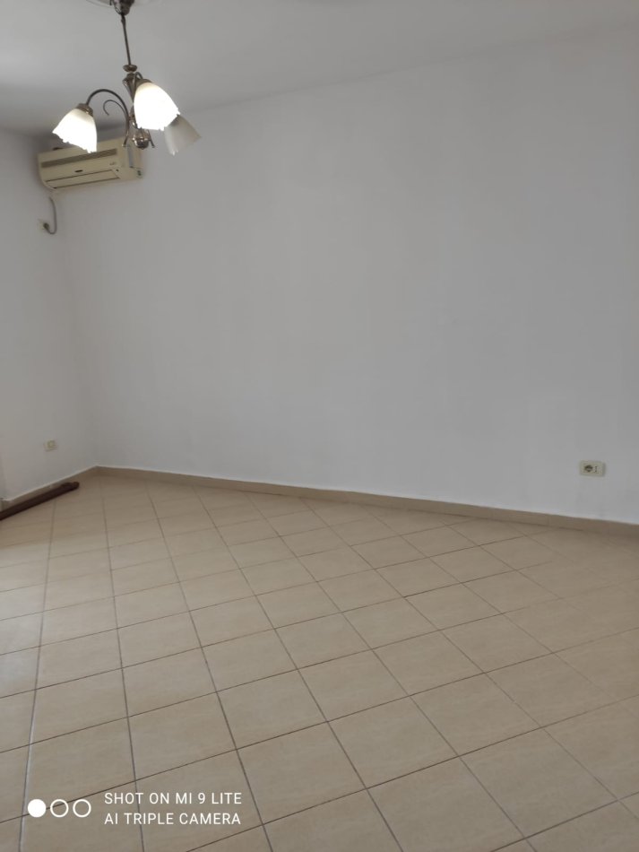 Tirane, shitet apartament 1+1 Kati 4, 64 m² 96.000 € ( Shitet Apartament 1+1 me Hipotekë – Rruga e Dibrës, pranë Shkollës së Bashkuar)