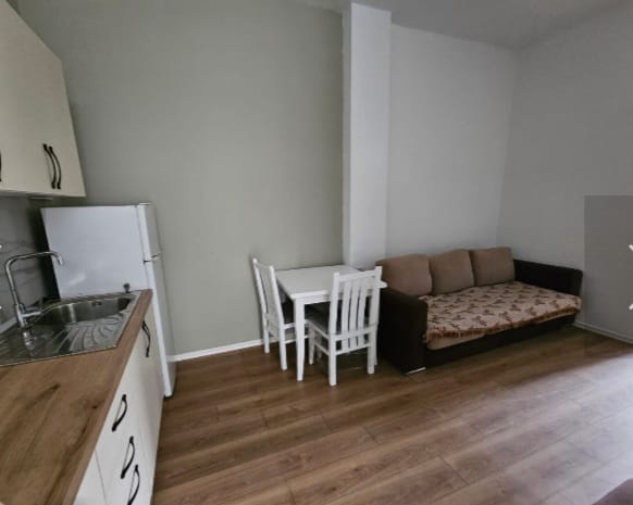 Tirane, jepet me qera apartament 1+1 Kati 1, 40 m² 350 € (njazi meka)