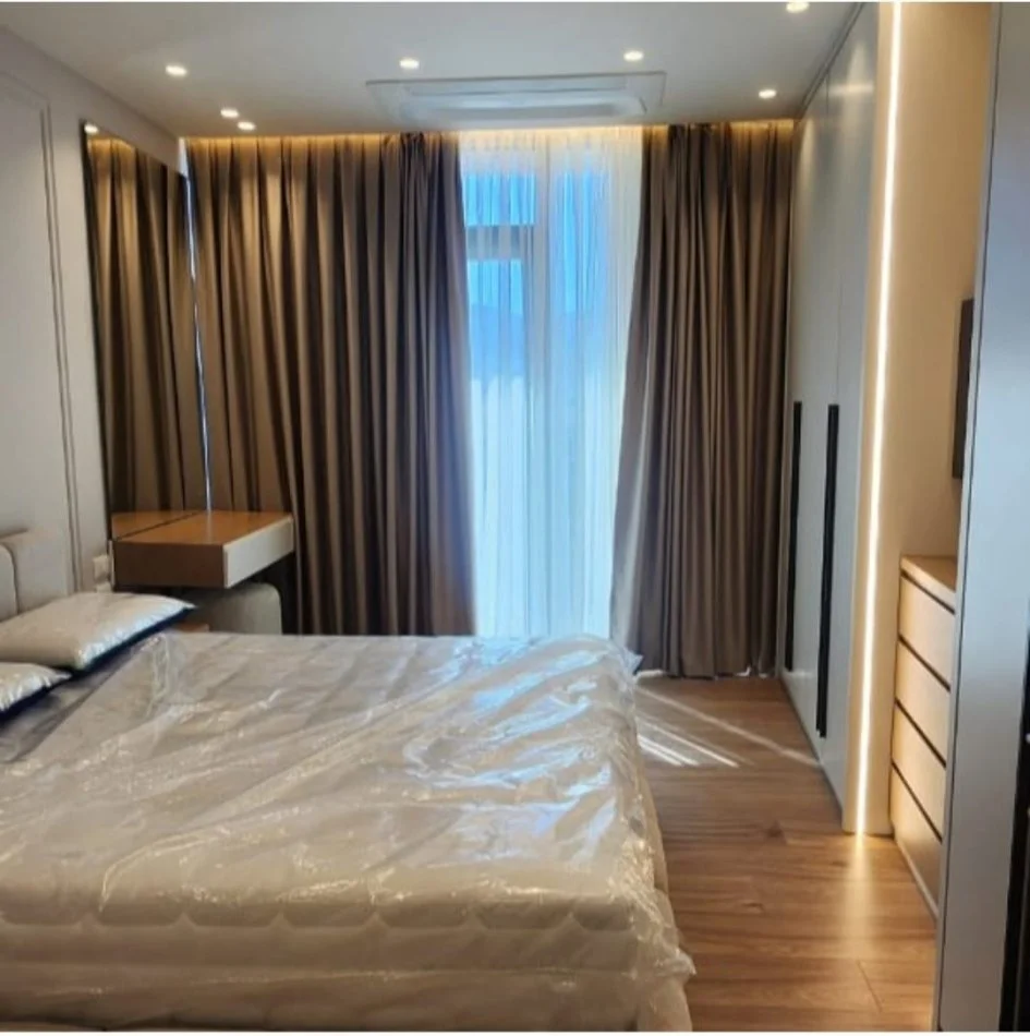 Tirane, jepet me qera 2+1 , 2.300 € (Liqeni Artificial)