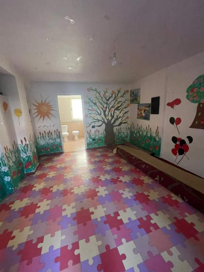 Tirane, jepet me qera ambjent biznesi Kati 5, 380 m² 3.000 € (Brryli)