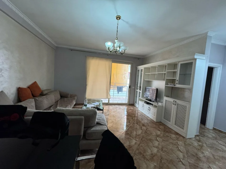 Tirane, shes apartament 2+1+Ballkon Kati 4, 100 m² 150.000 € (rruga teodor keko)
