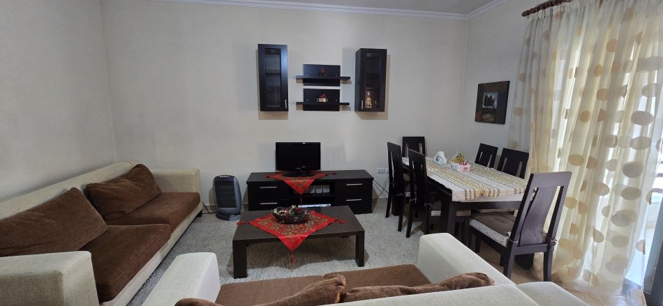 Tirane, jap me qera apartament 2+1+Ballkon Kati 3, 100 m² 500 € (Kodrae Diellit)
