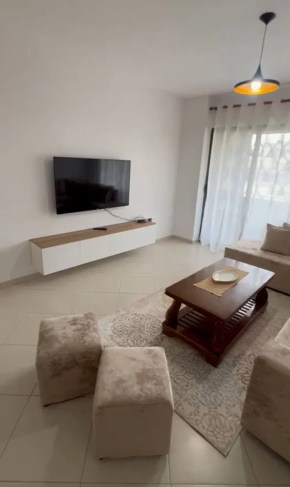 Tirane, jepet me qera apartament 2+1 Kati 2, 90 m² 50,000 leke (Astir,Vila L)