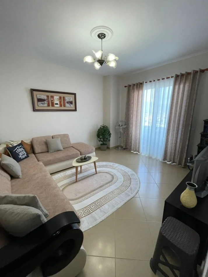 Tirane, jepet me qera apartament 3+1+Aneks+Ballkon Kati 6, 144 m² 500 € (Koder Kamez)