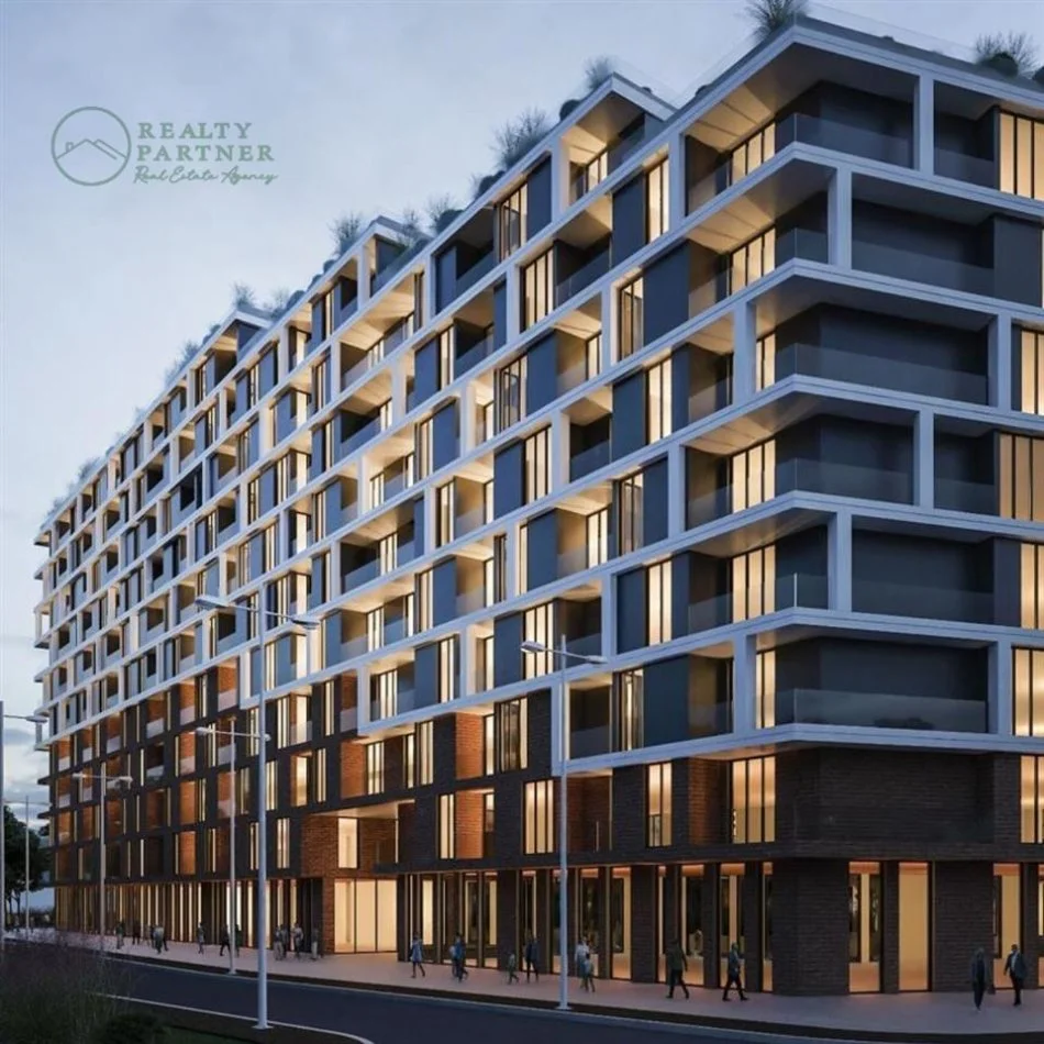 Tirane, shitet apartament 2+1+Ballkon Kati 4, 94 m² 135.000 € (Fusha e Aviacionit)