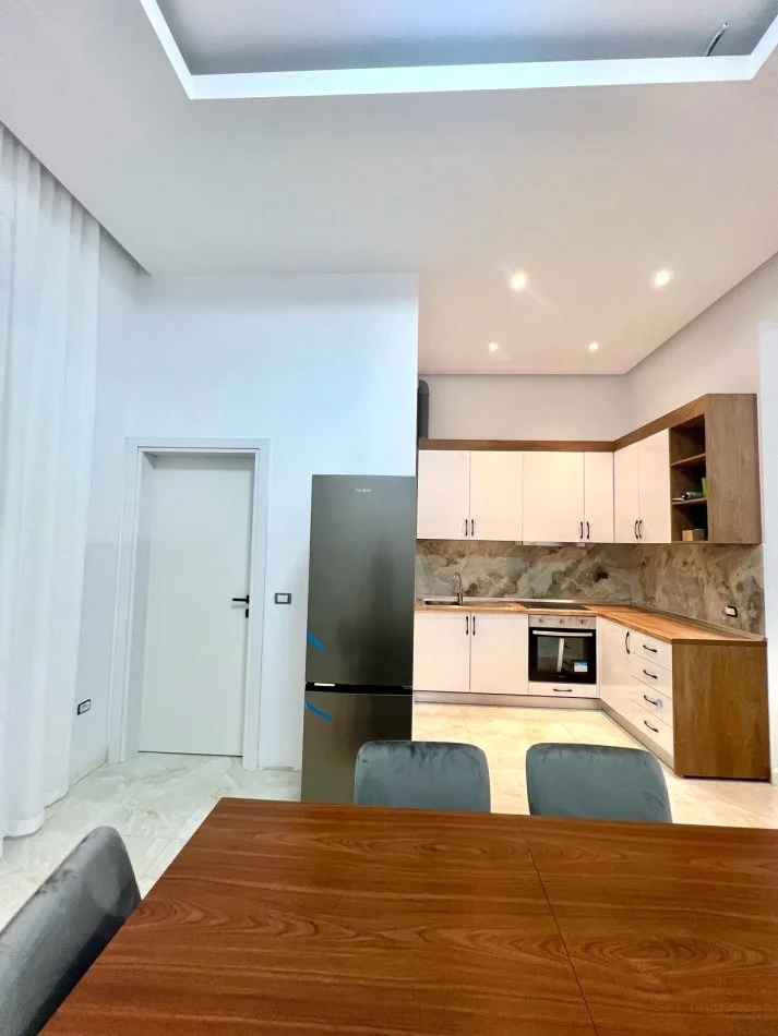 Tirane, jepet me qera apartament 1+1 Kati 5, 75 m² 550 € (Prane Rezidenca "Kodra e Diellit 1")