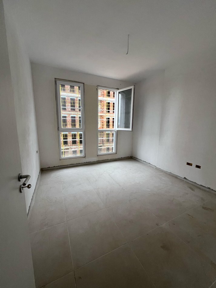 Tirane, shitet apartament 1+1 Kati 3, 56 m² 66.000 € (Univers City)