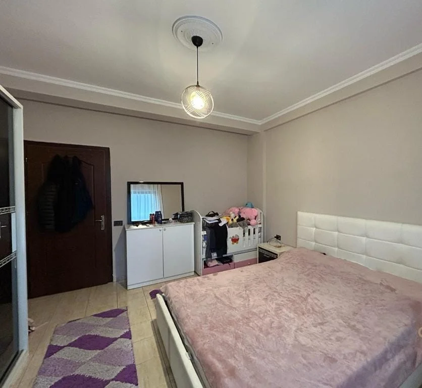 Tirane, jepet me qera apartament 1+1 Kati 6, 75 m² 550 € (selvia)